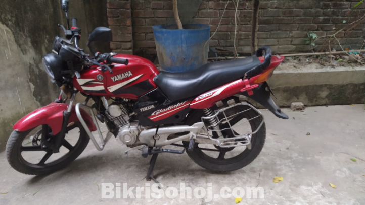 Yamaha gladiator 125 cc